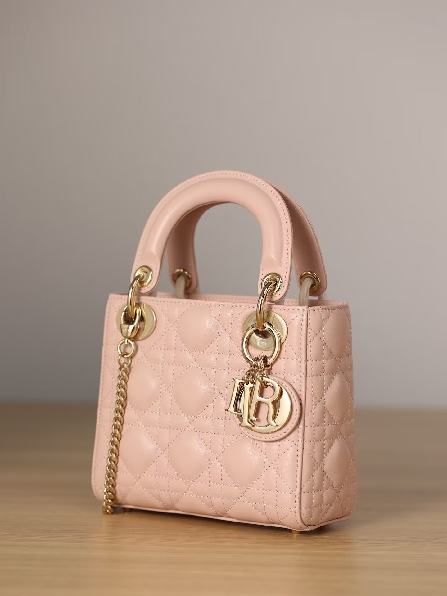 D*or classic lady 17×7×15cm