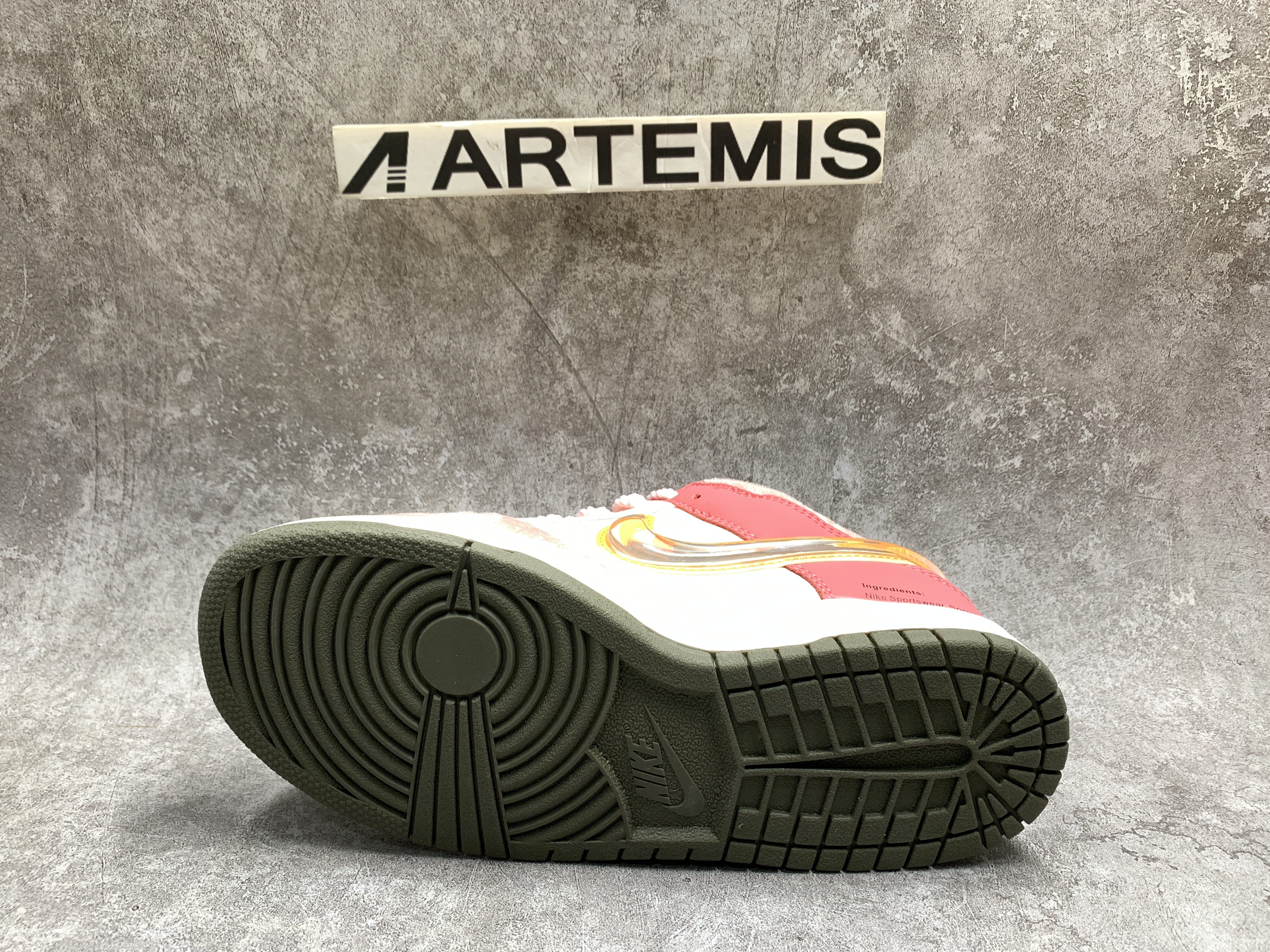 Nike Dunk Low Social Status Free Lunch Strawberry Milk