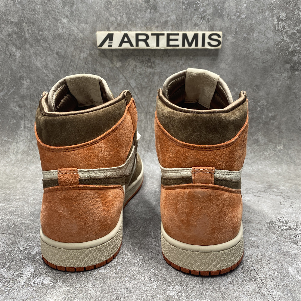 WMNS AIR JORDAN 1 RETRO HIGH OG 