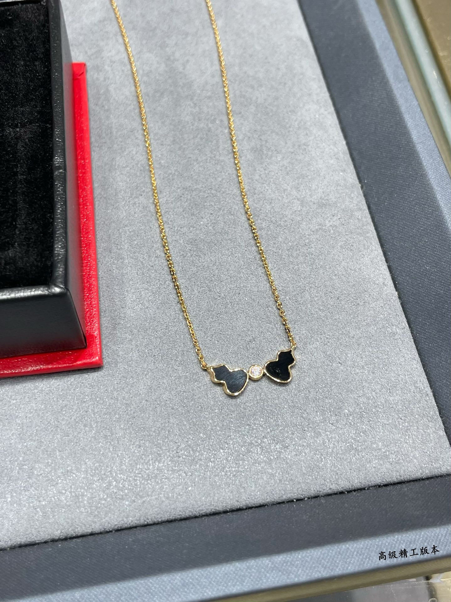 Qeelin Wulu Double Gourd Necklace