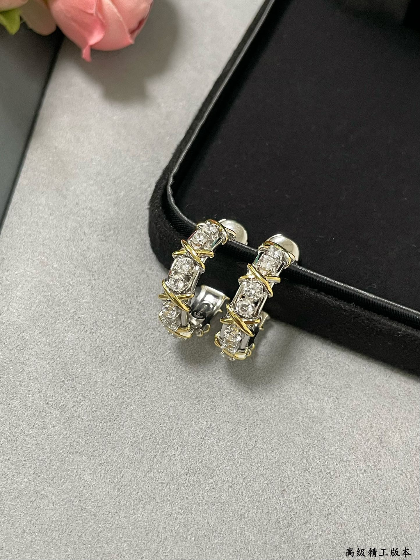 T*f*ny & co. double tone cross earrings