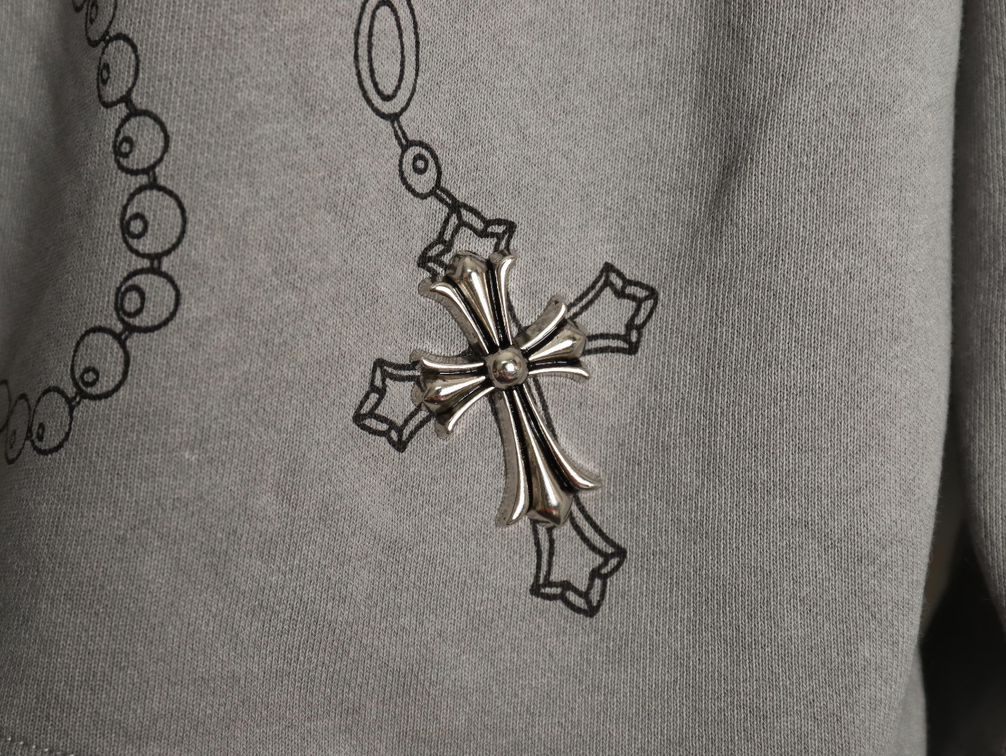 Ch**me He**ts shorts