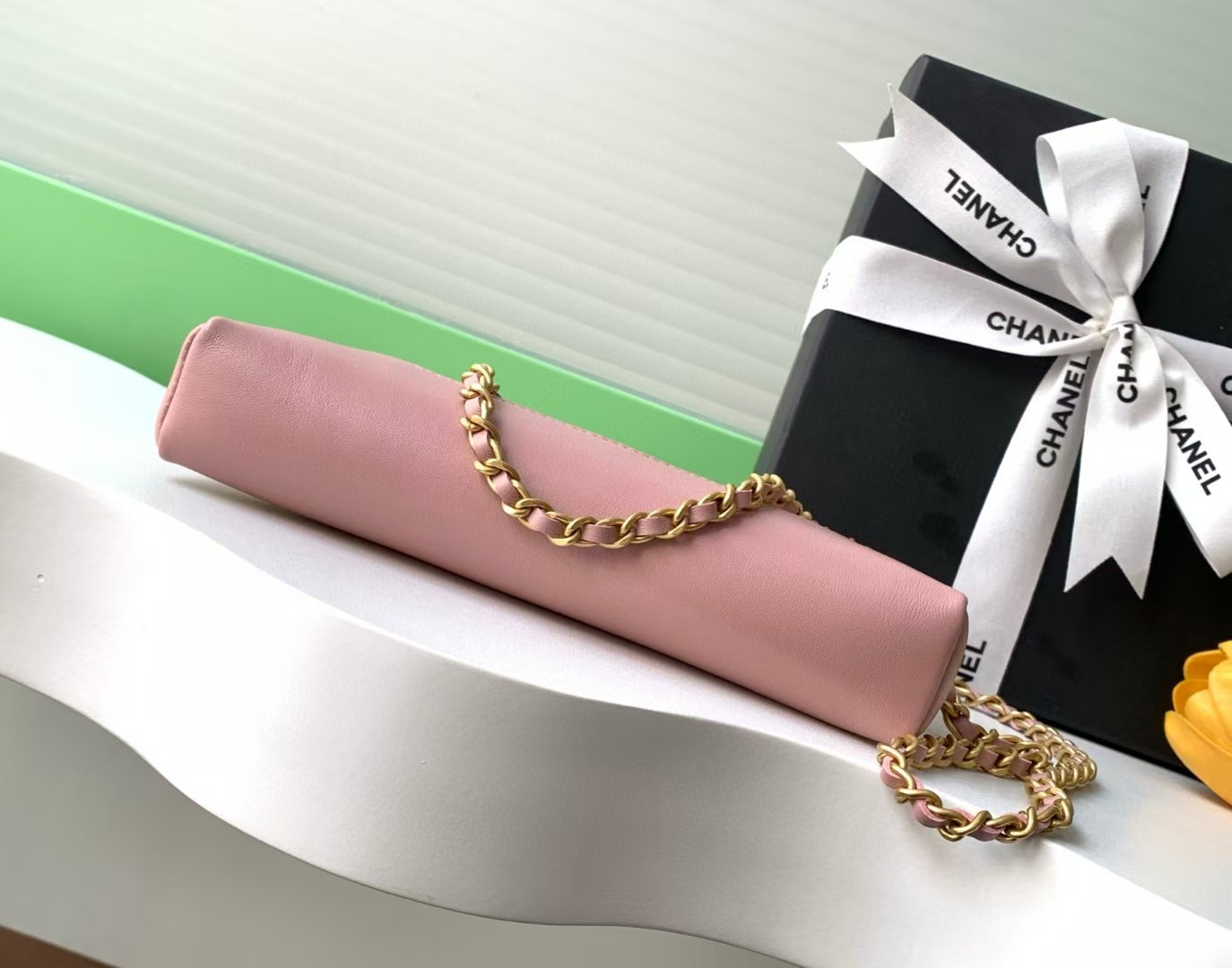 Ch*el 31 nano chain bag as3656 20x17.5x4cm