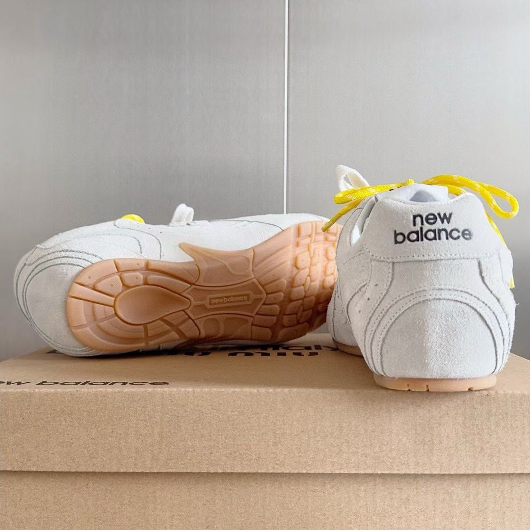 UA New Balance 530 SL Miu Miu