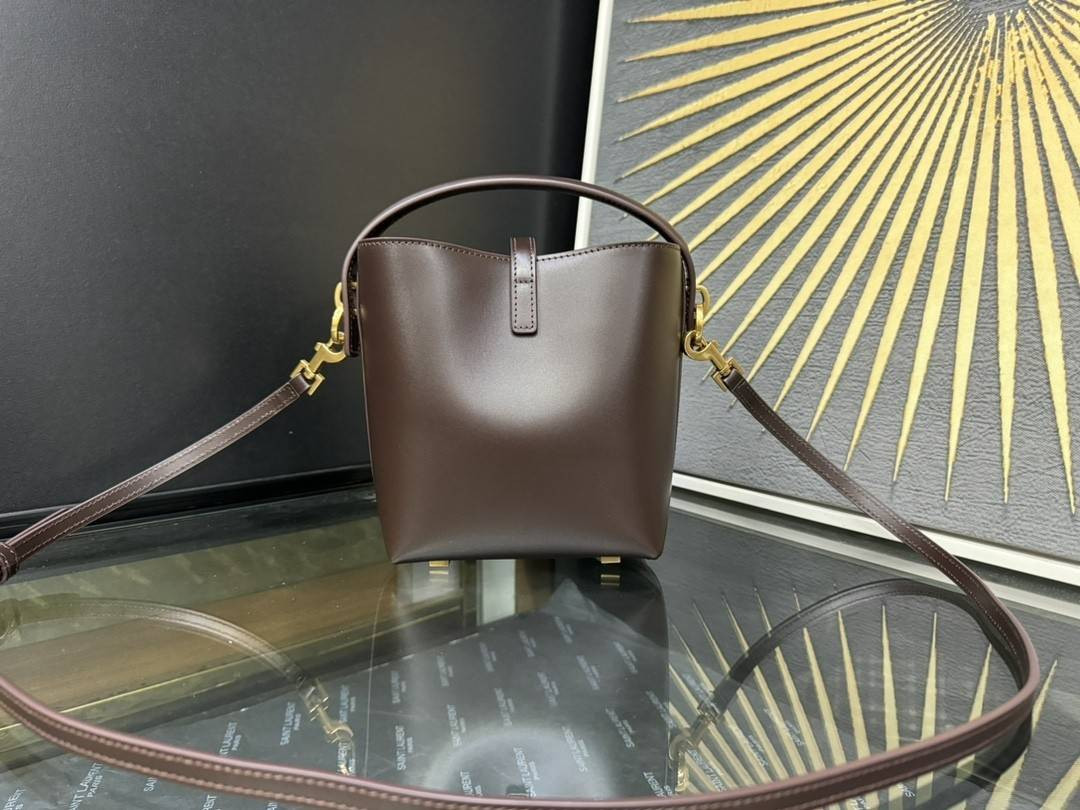 Y*L le 37 mini (shiny leather) 15x13x6cm