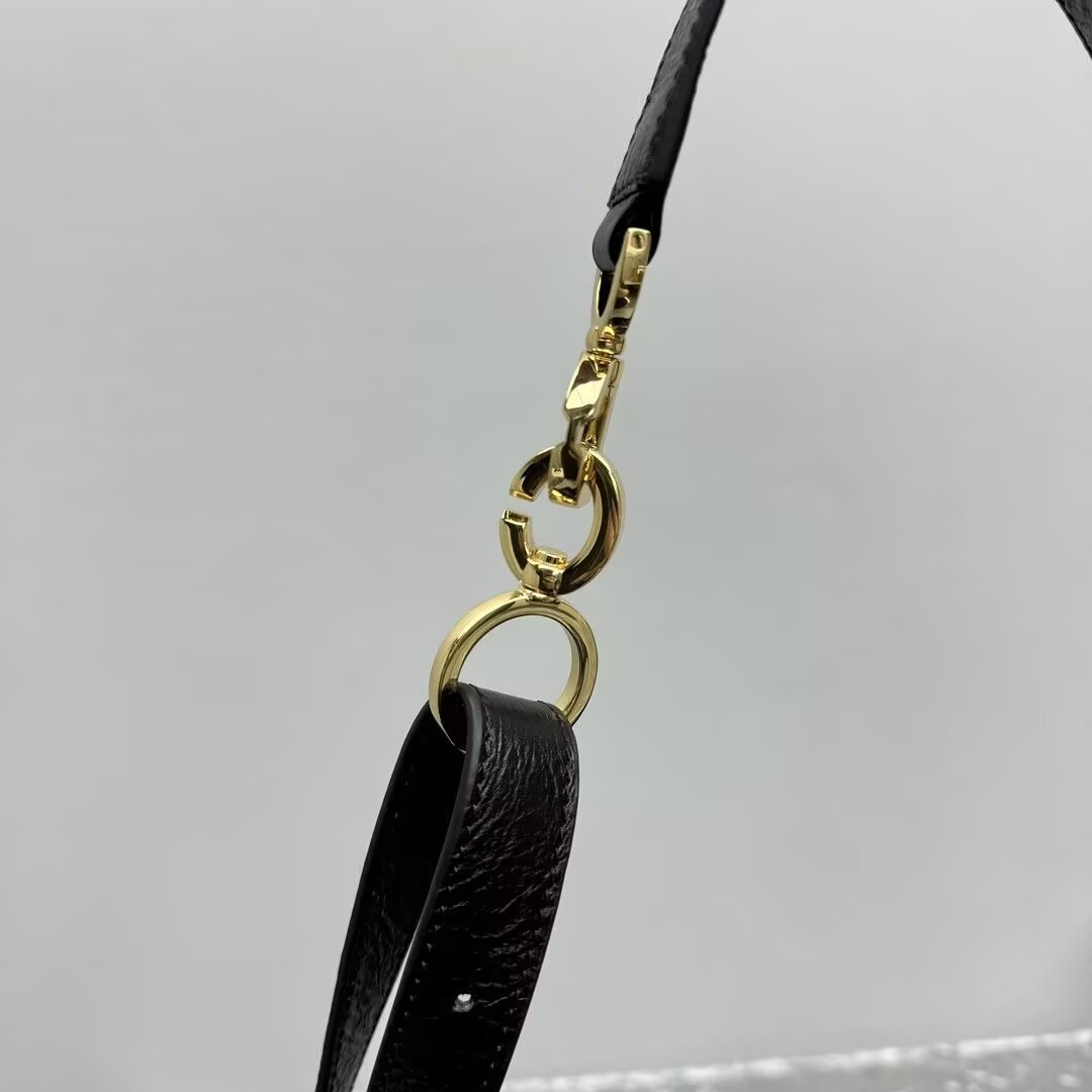 D*or medium d-journey bag in crinkled calfskin 33x15x16cm