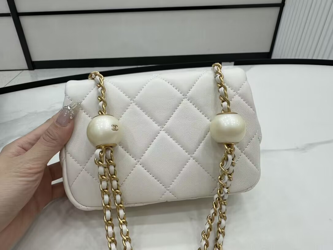 Ch*el mini classic handbag pearl chain 11.5x17x5cm