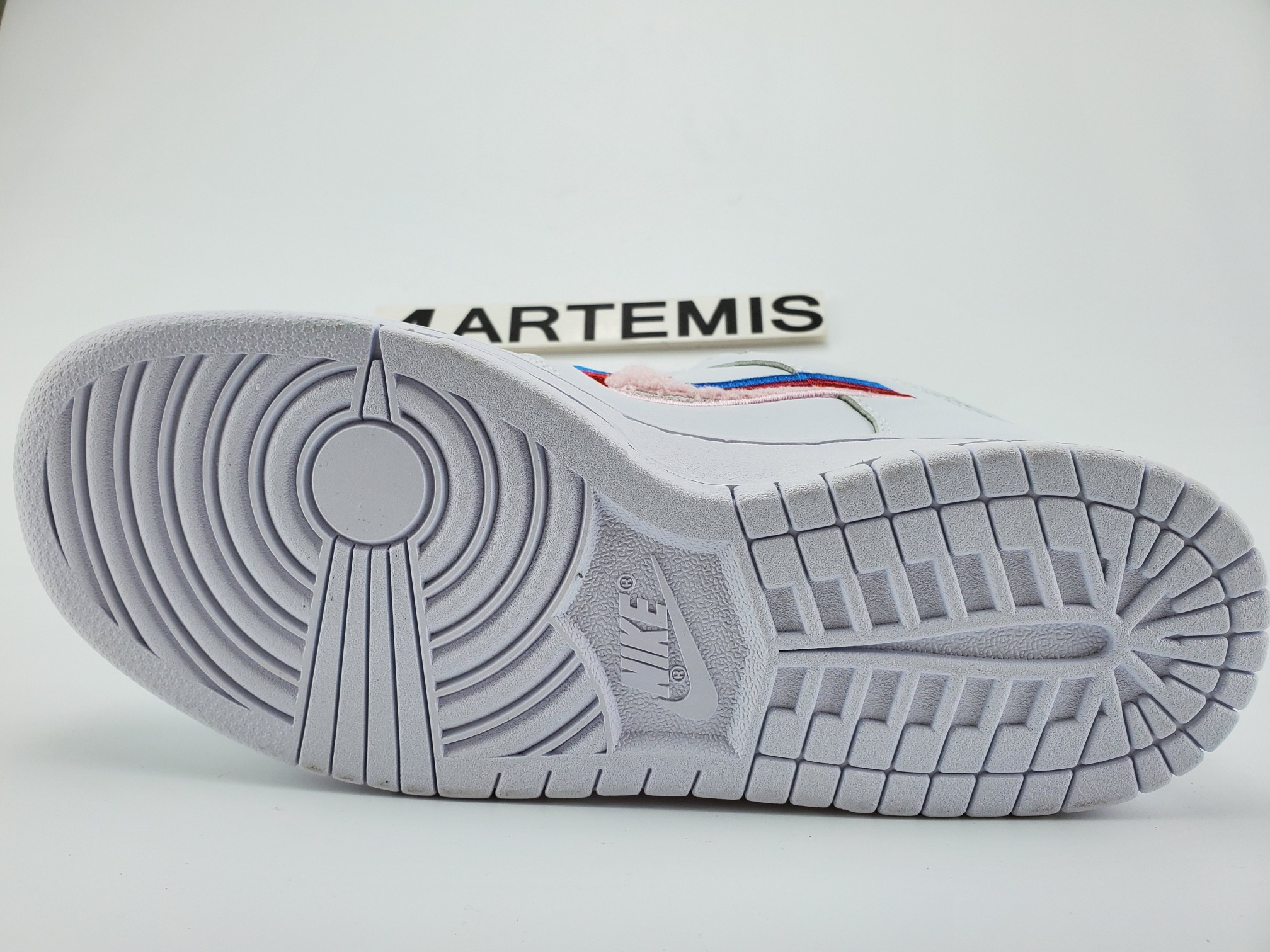 Nike SB Dunk Low Parra