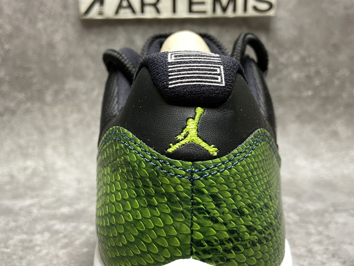 Air Jordan 11 Retro Low Green Snakeskin