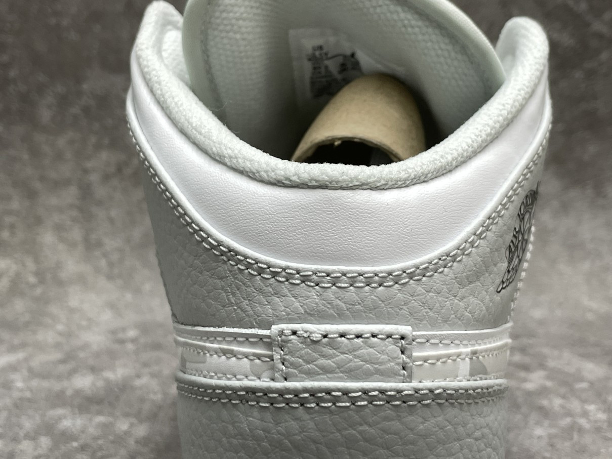 Air Jordan 1 Mid SE GS 