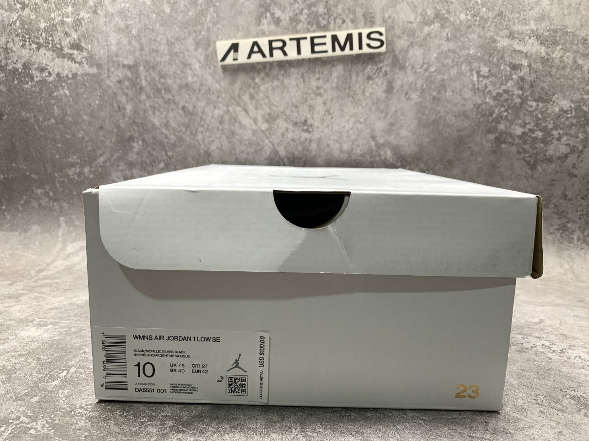 Air Jordan 1 Low SE Black Metallic Silver