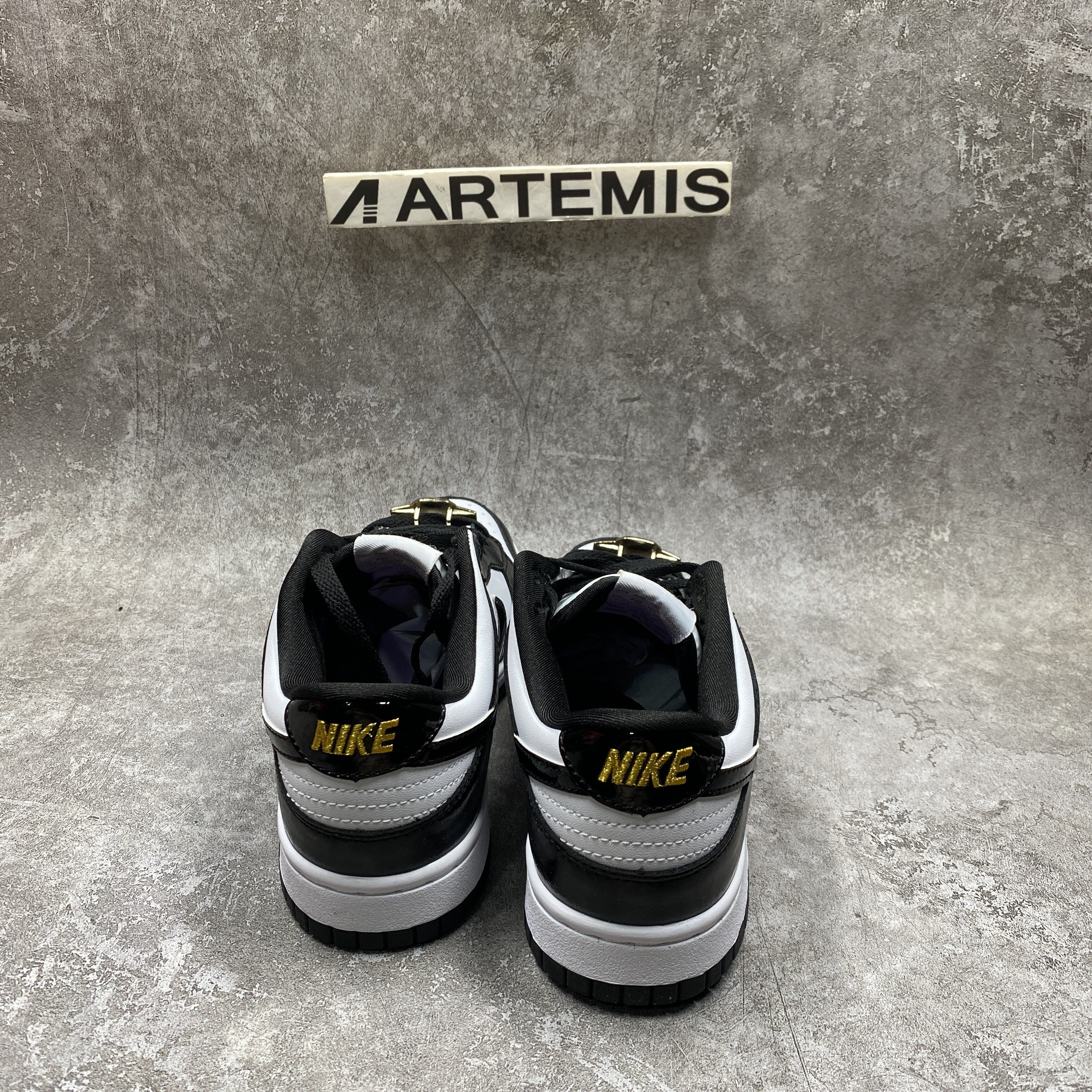 Nike Dunk Low World Champ