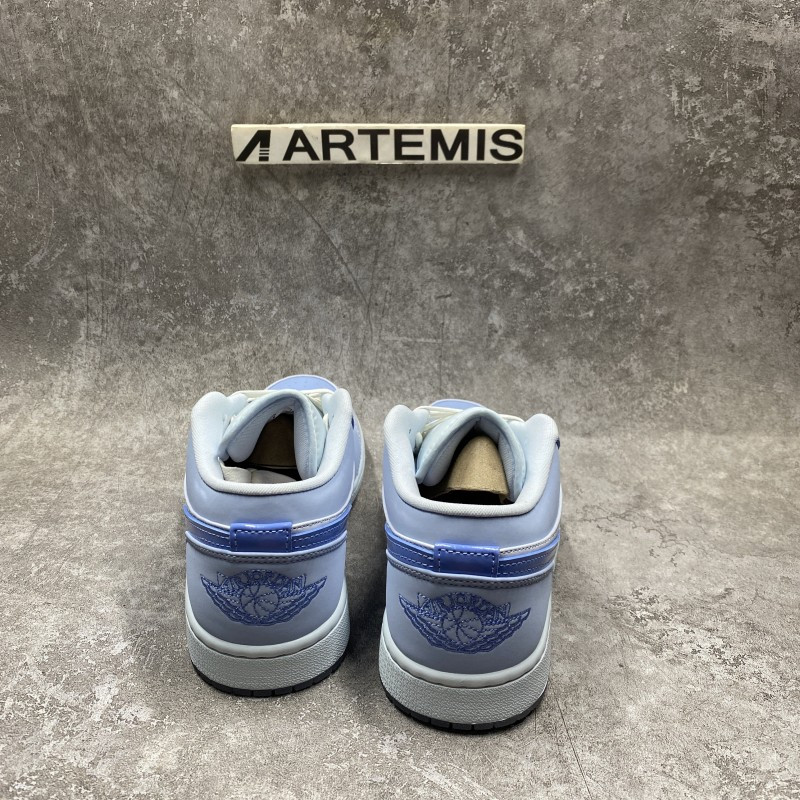 Air Jordan 1 Low SE Mighty Swooshers