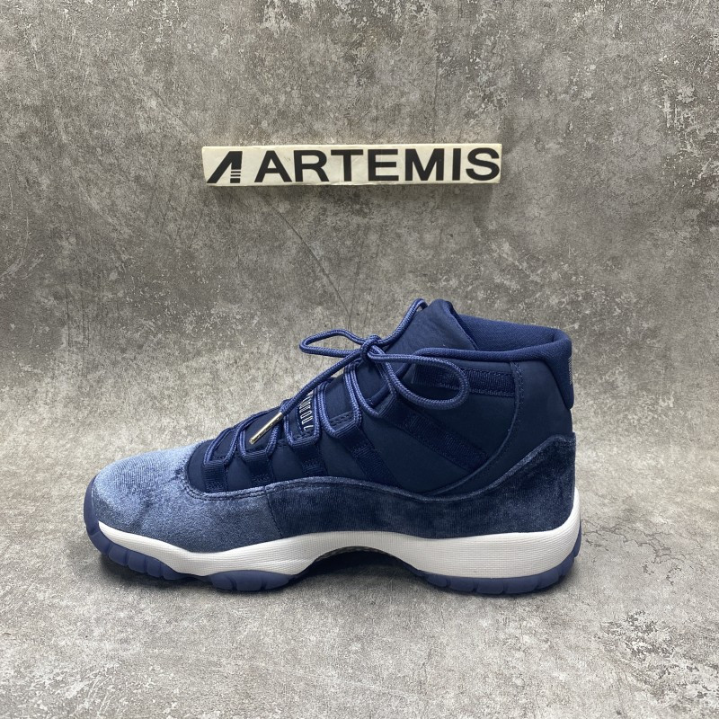 Air Jordan 11 Midnight Navy