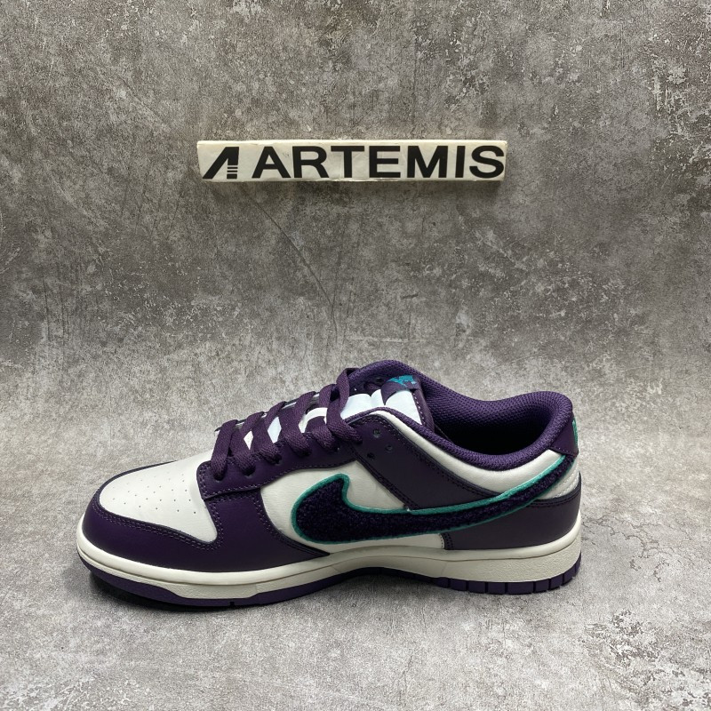 Nike Dunk Low Chenille Swoosh