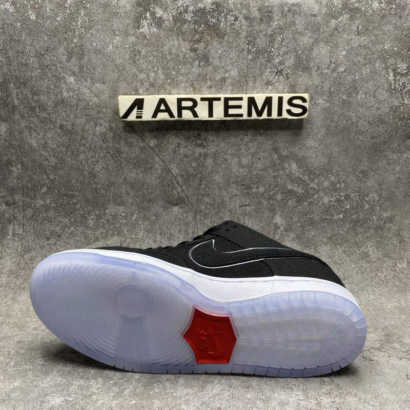 Nike SB Dunk Low Black White