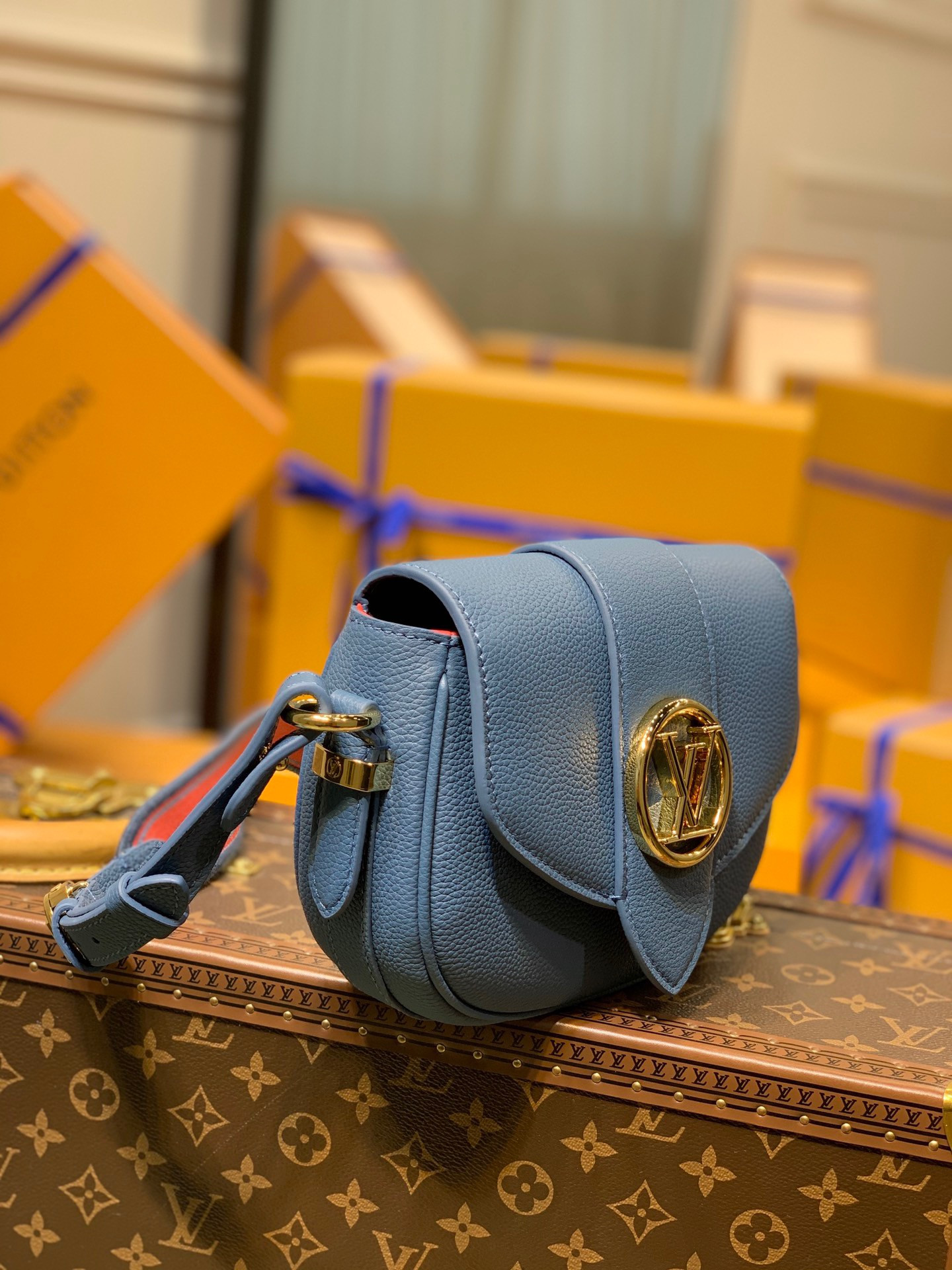 LV PONT 9 SOFT PM M58964