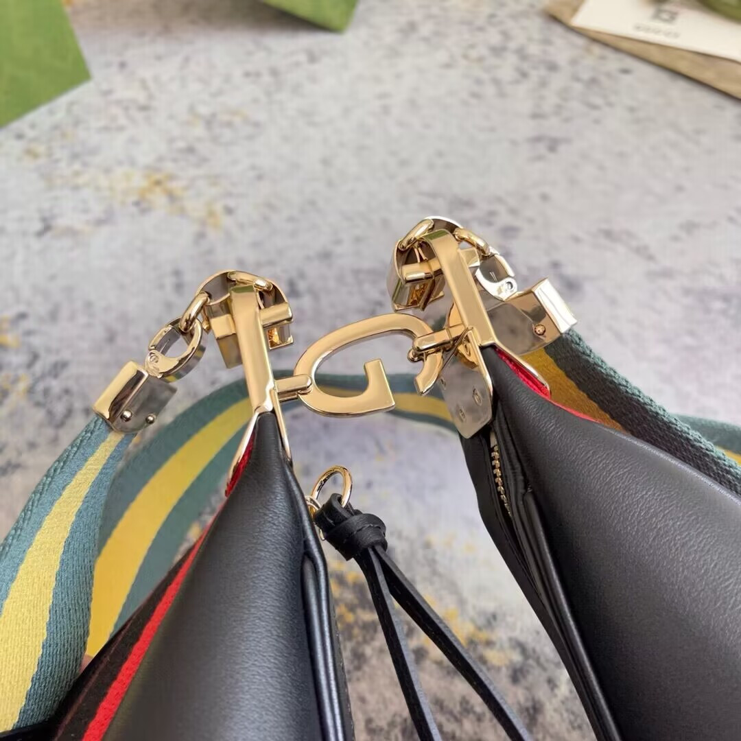 G*u*i attache medium shoulder bag black 13.8″w x 12.6″h x 2.4″d