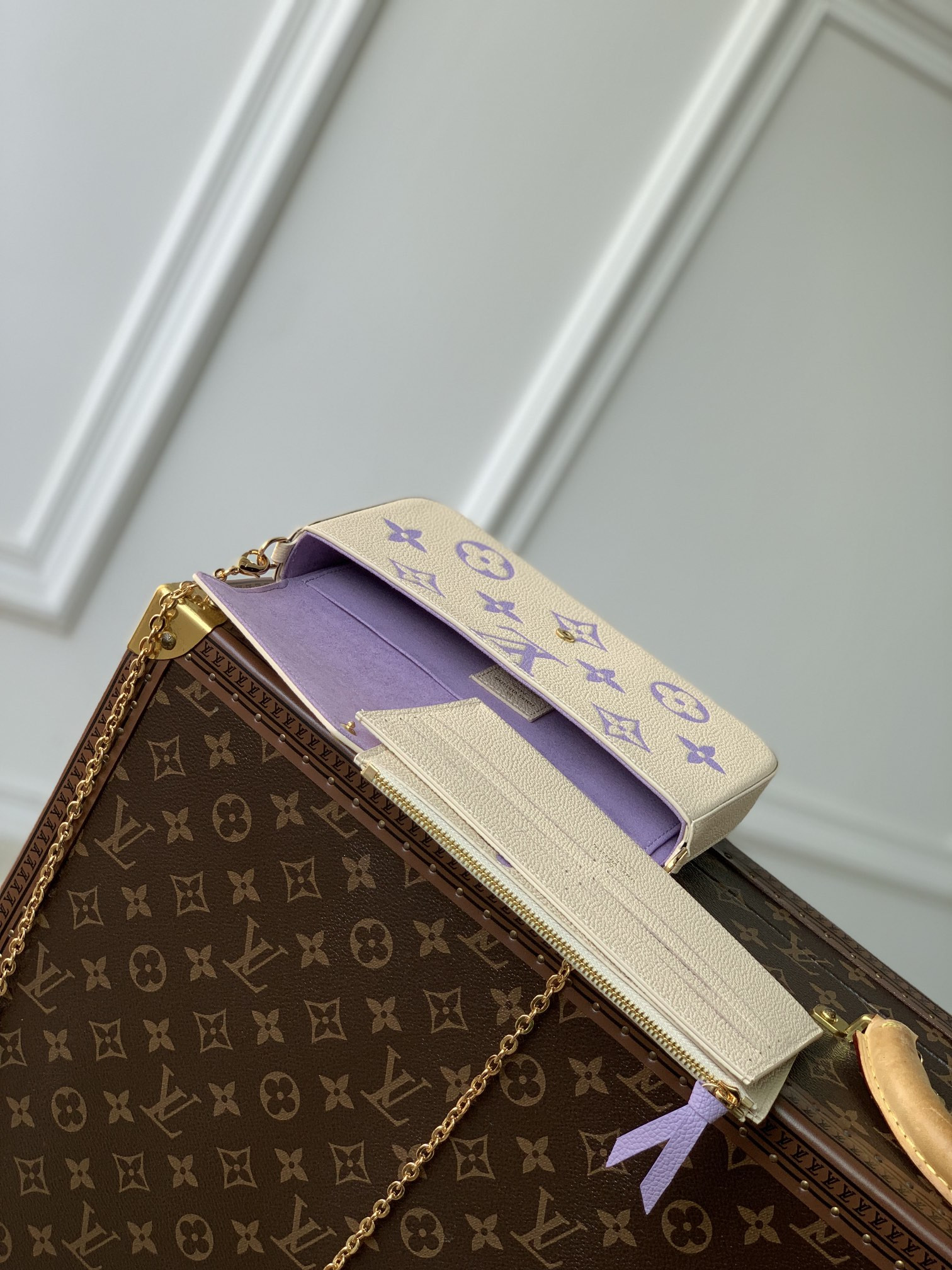 LV FÉLICIE POCHETTE M69977