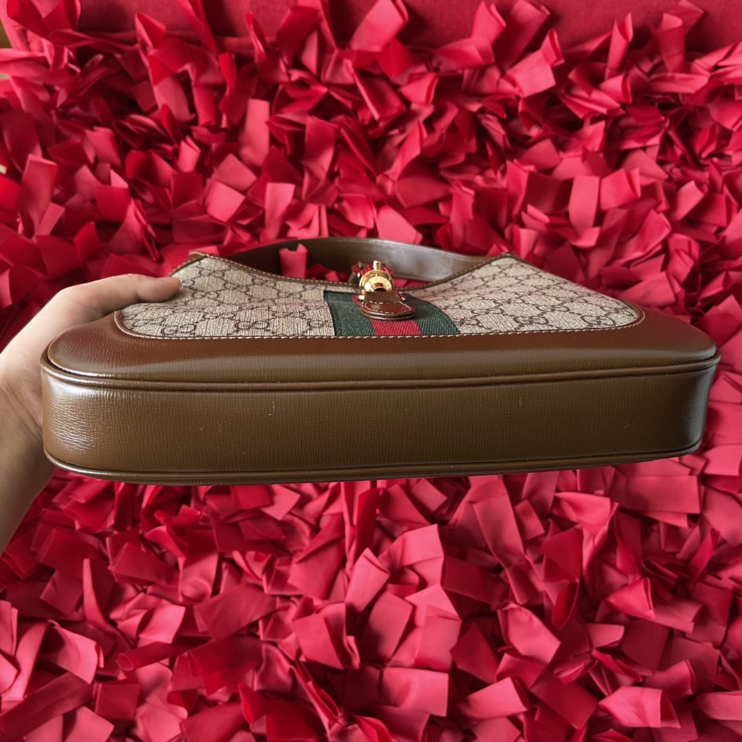 G*u*i jackie small shoulder bag 10.8"w x 7.5"h x 1.6"d