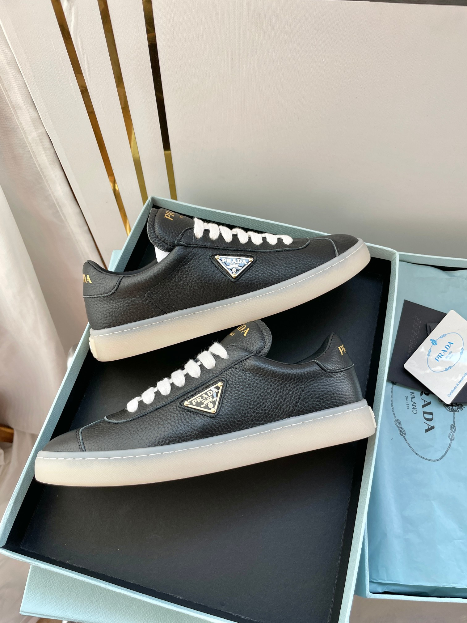 ua Pra*a downtown nappa leather sneakers