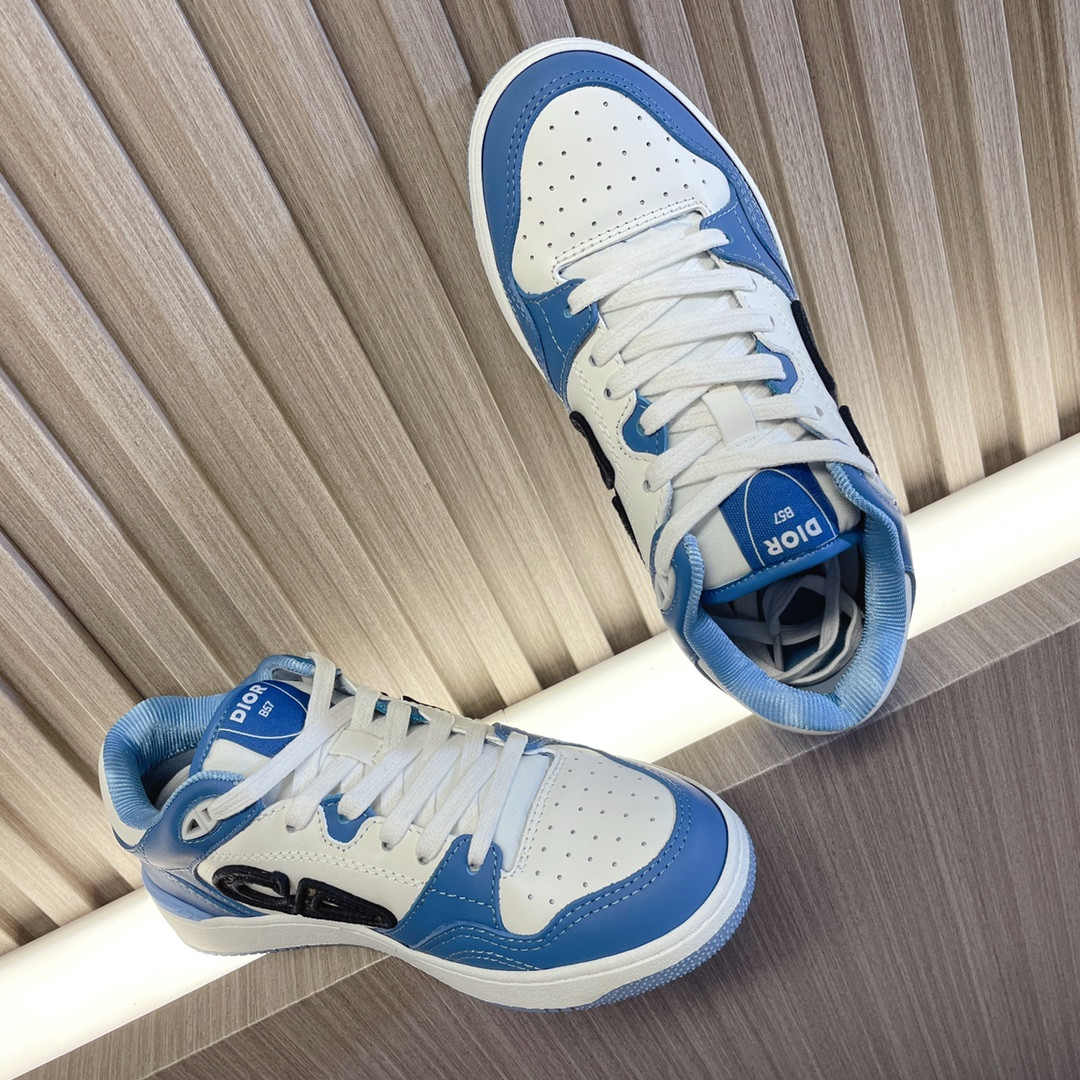 ua D*or b57 low-top sneaker light blue and white