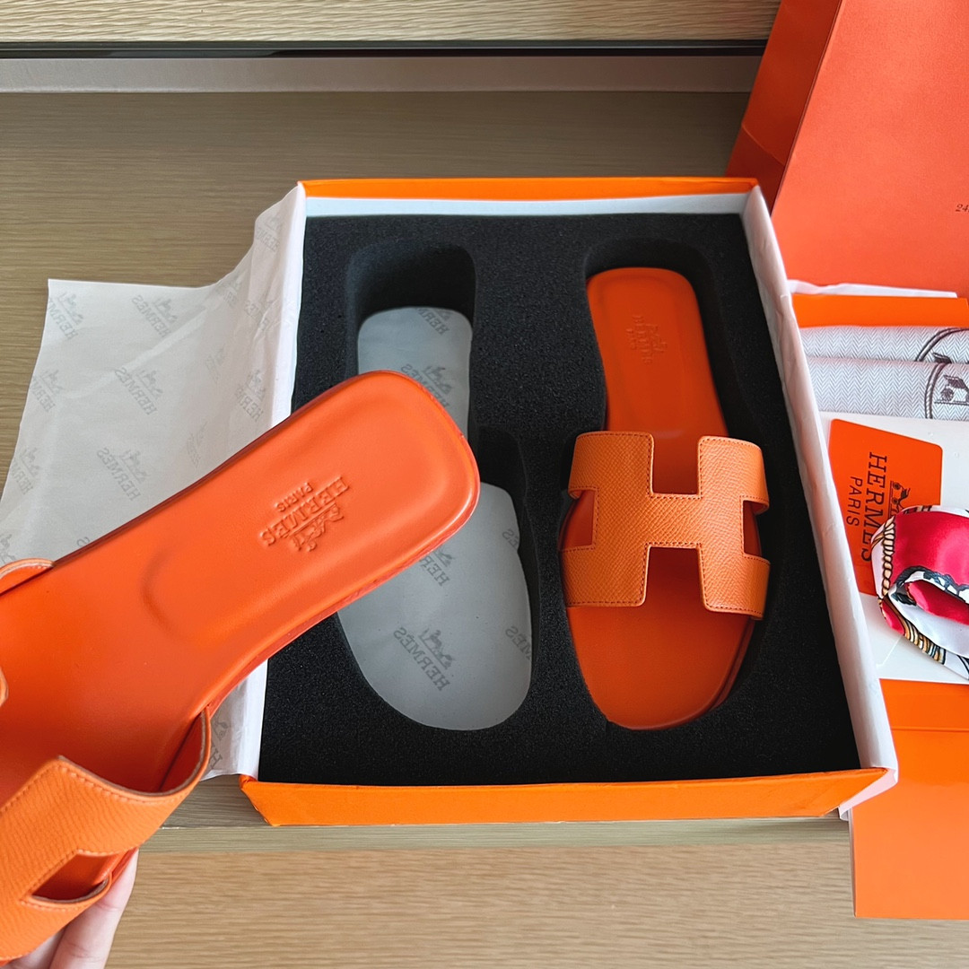 ua H**me5 oran sandal