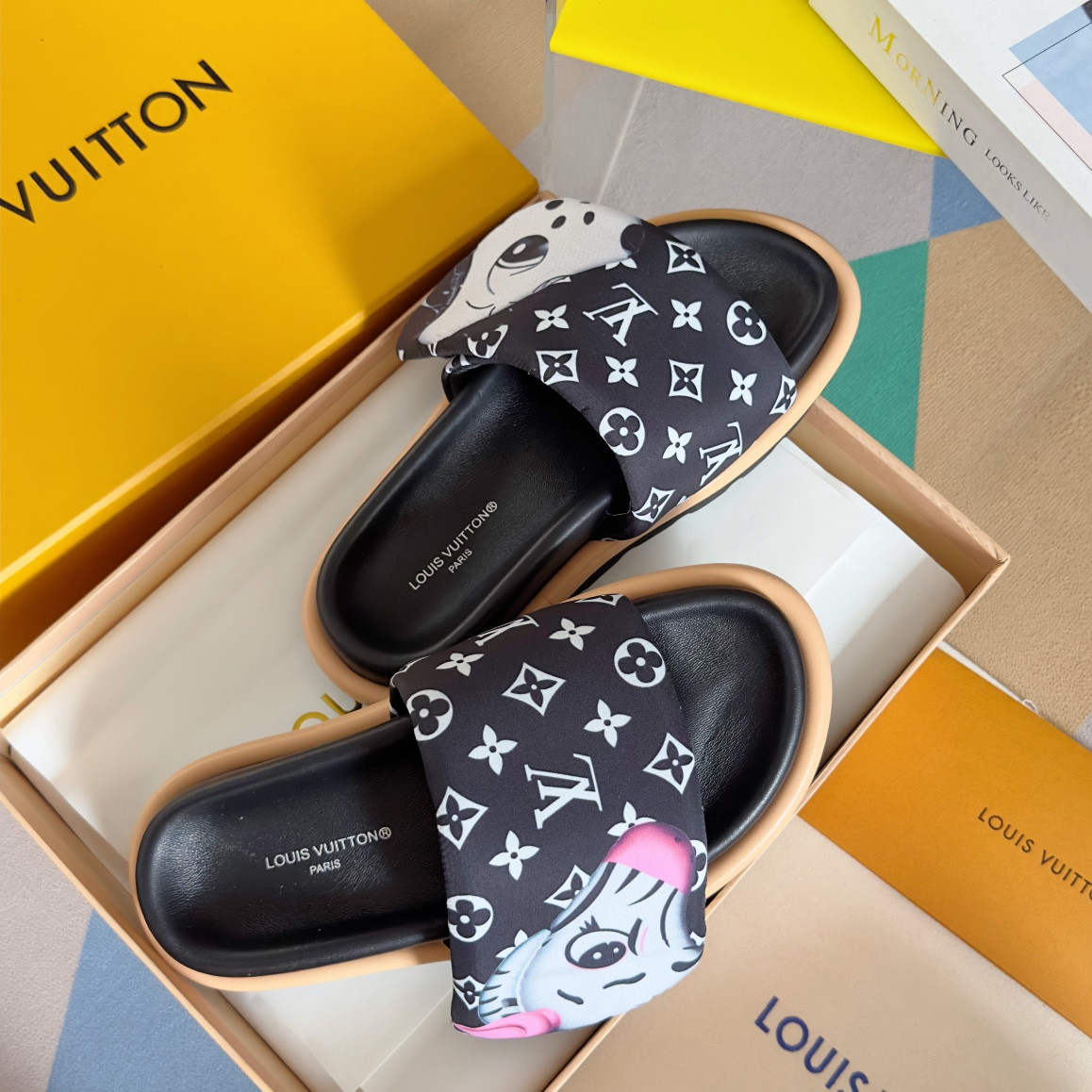 LV Pool Pillow Flat Comfort Mule