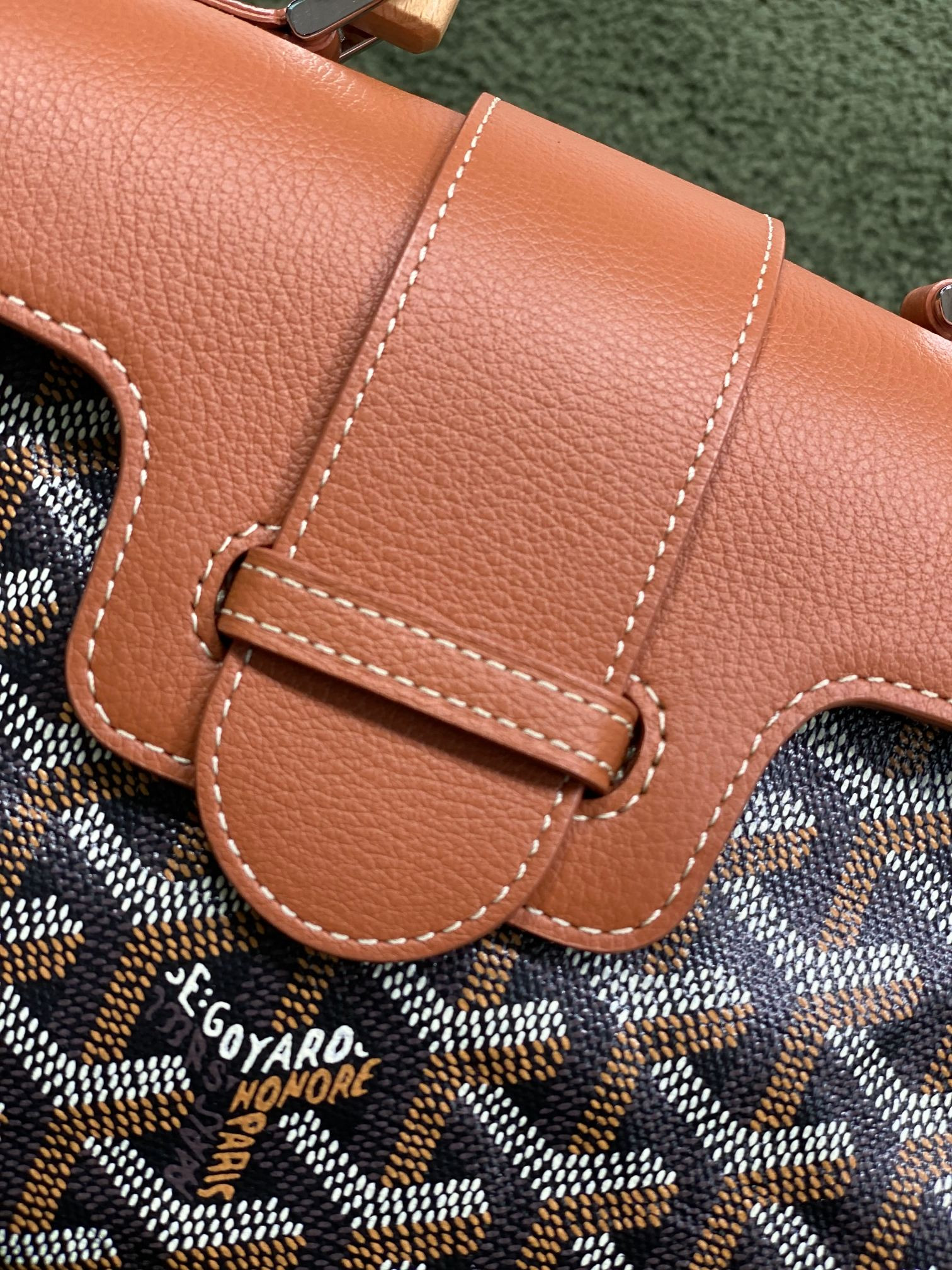 Go*ard saïgon structuré mini bag 20×15×7.5cm