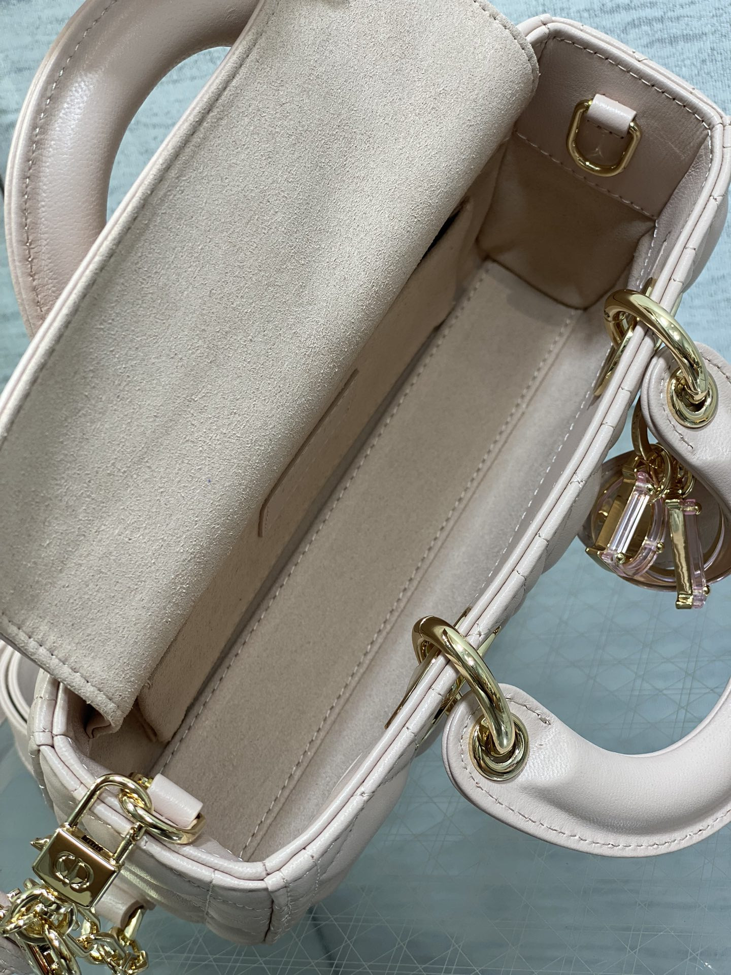 D*or samll d-joy bag 22.5 x 6 x 11.5cm