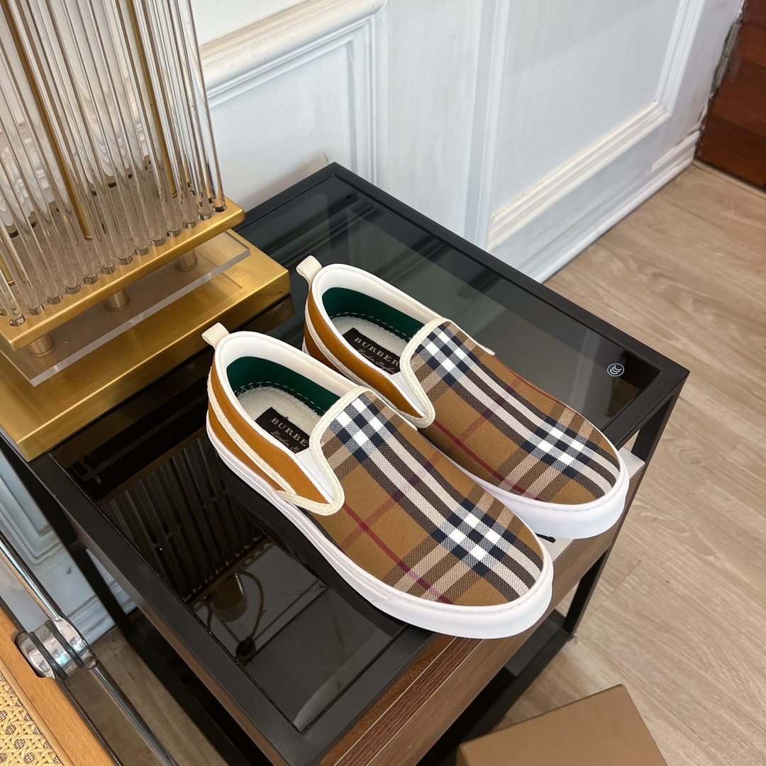 ua B**rry slip on sneakers