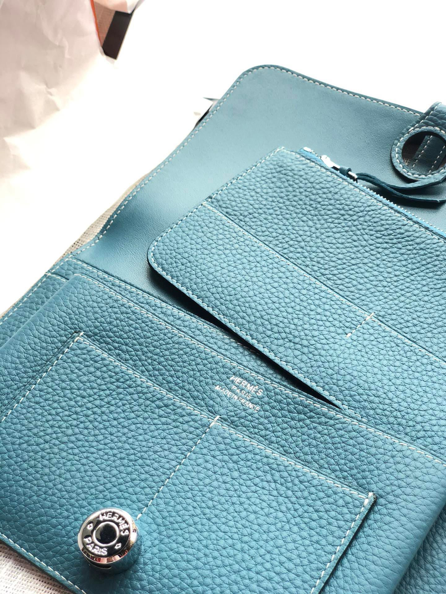 H**me5 dogon duo wallet 20.1cm