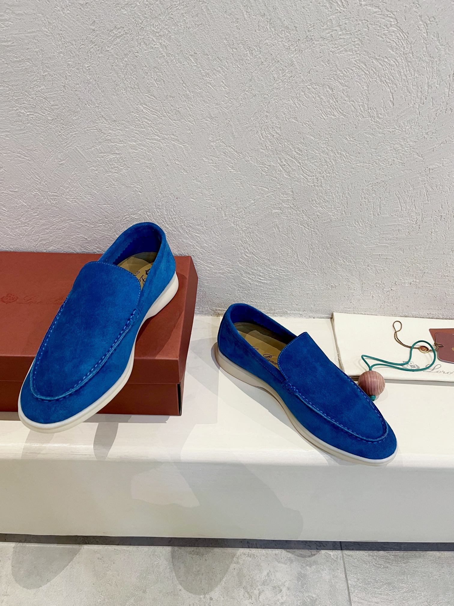 ua L**o p*ana summer walk loafers