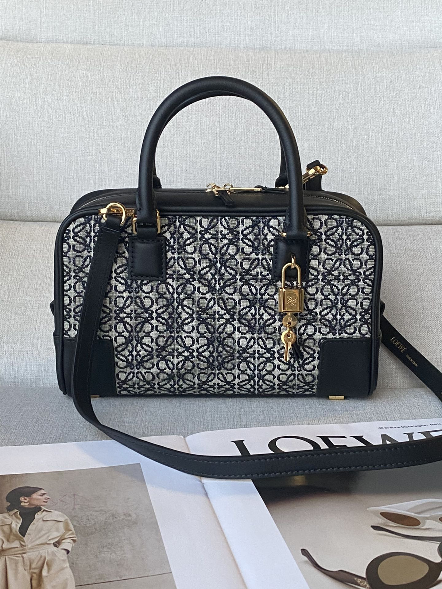 L0ew* amazona 23x15x19cm