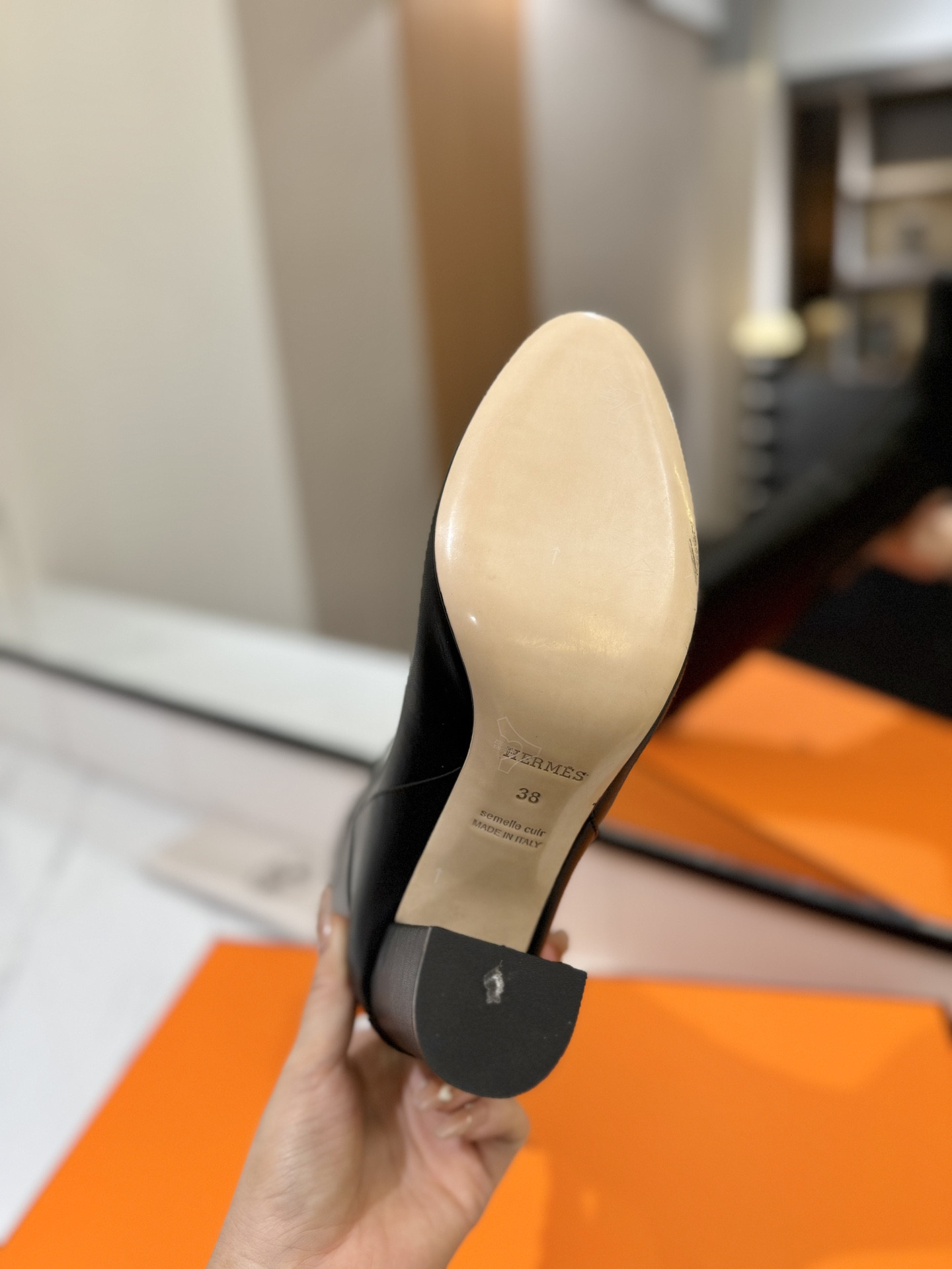 ua H**me5 jumping boots (heel height 8.5cm)