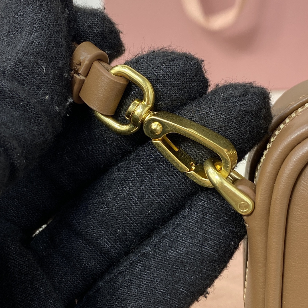 Miu Miu Leather micro bag 7x11x4cm