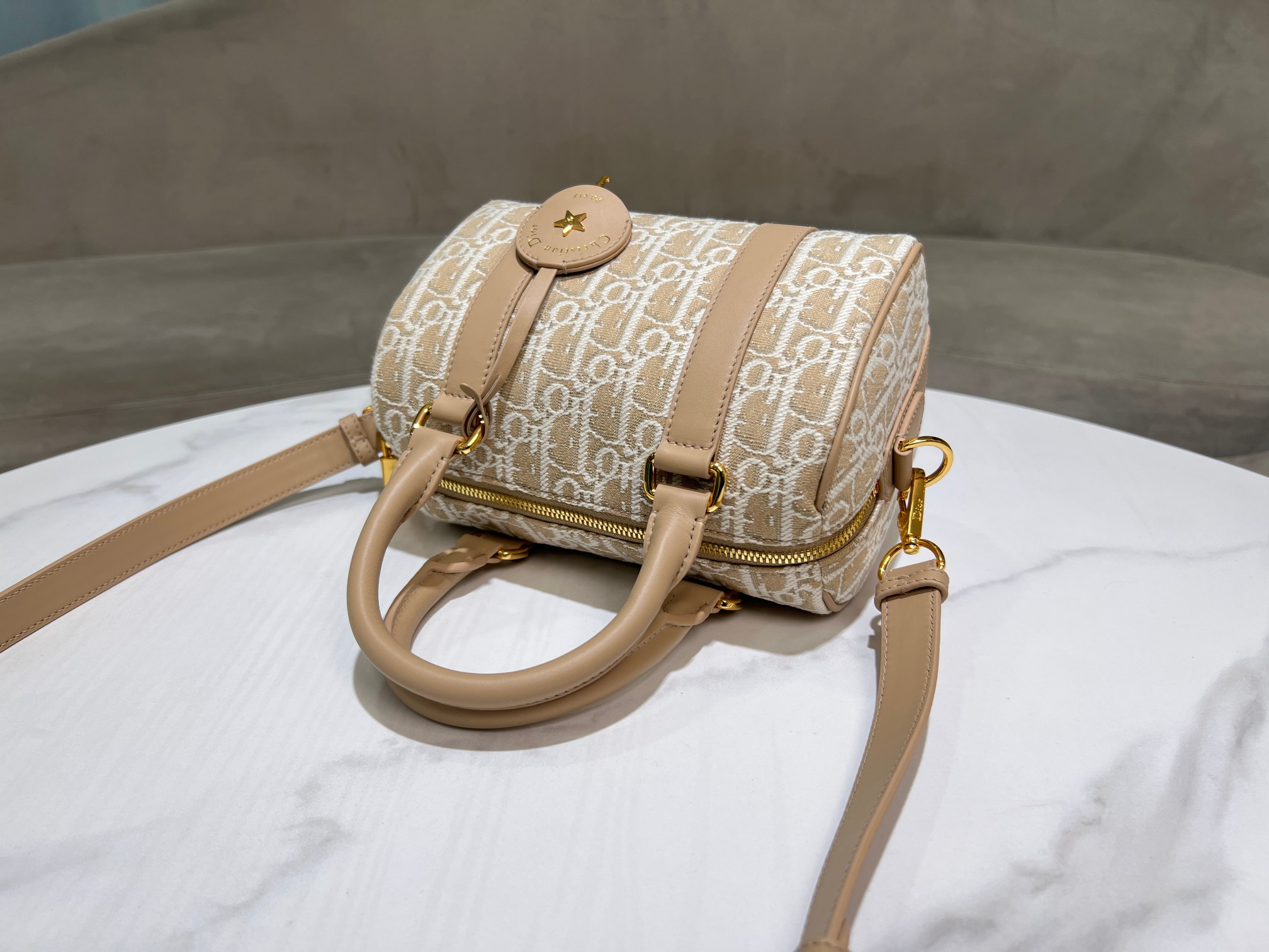 D*or groove 20 20.5×13.5×12cm 1364