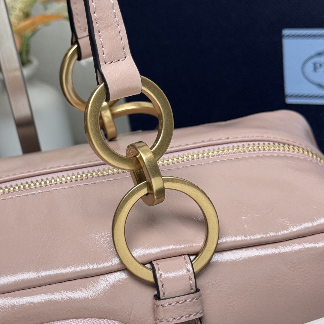 Pra*a dangle medium leather top-handle bag 14x30x13.5cm