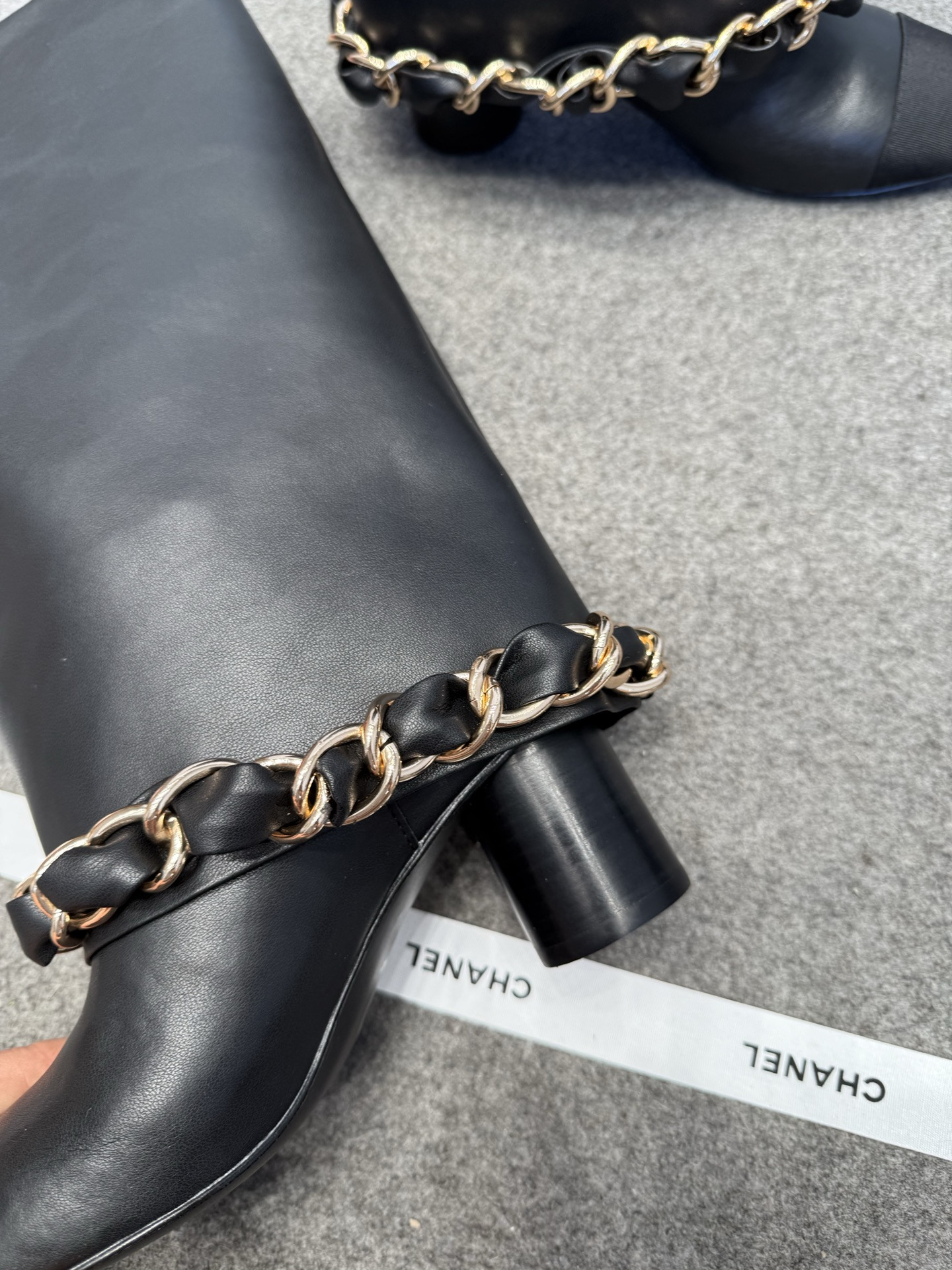 ua Ch*el high boots 5.5cm heel