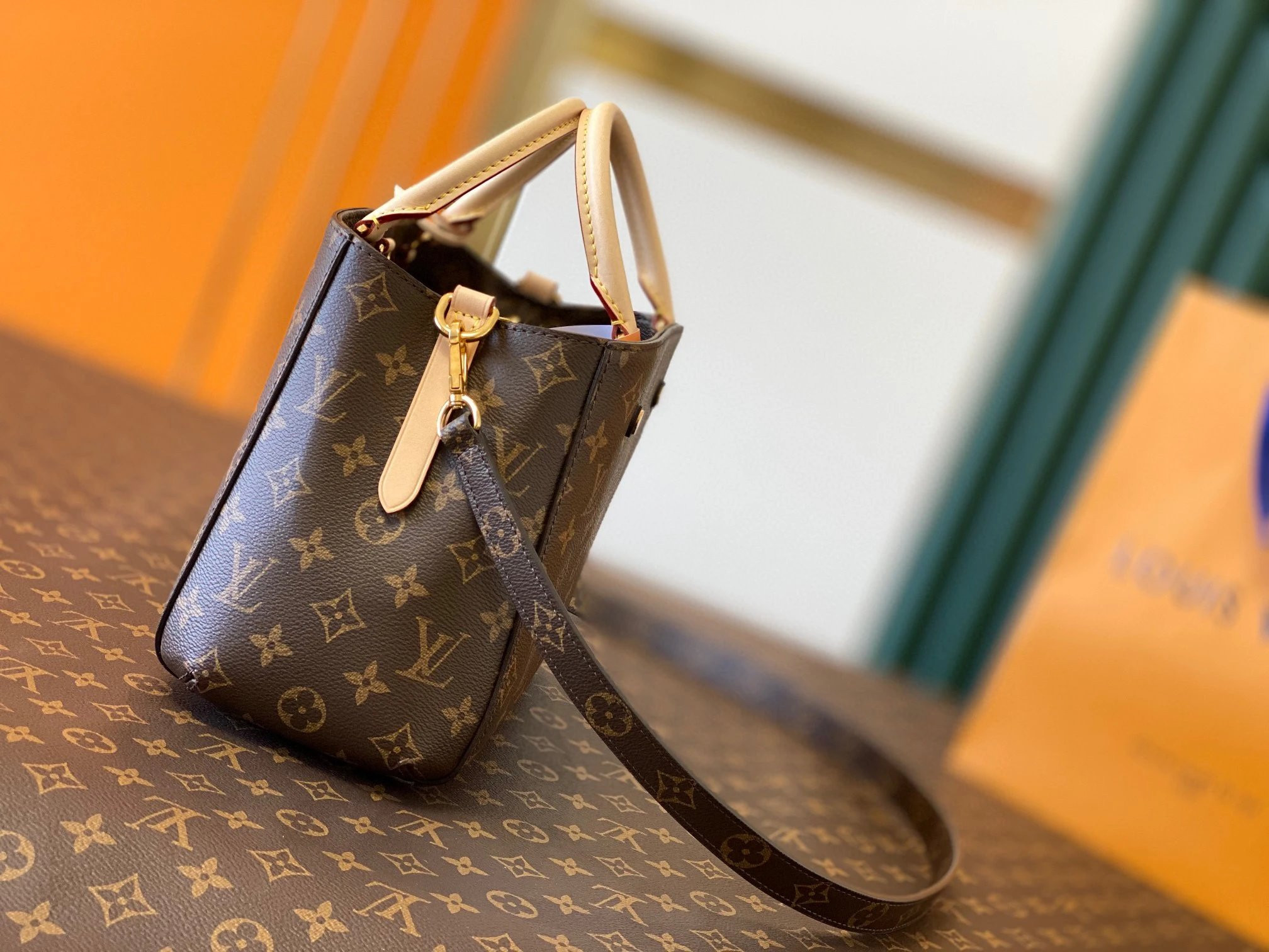 LV MONTAIGNE BB M41055